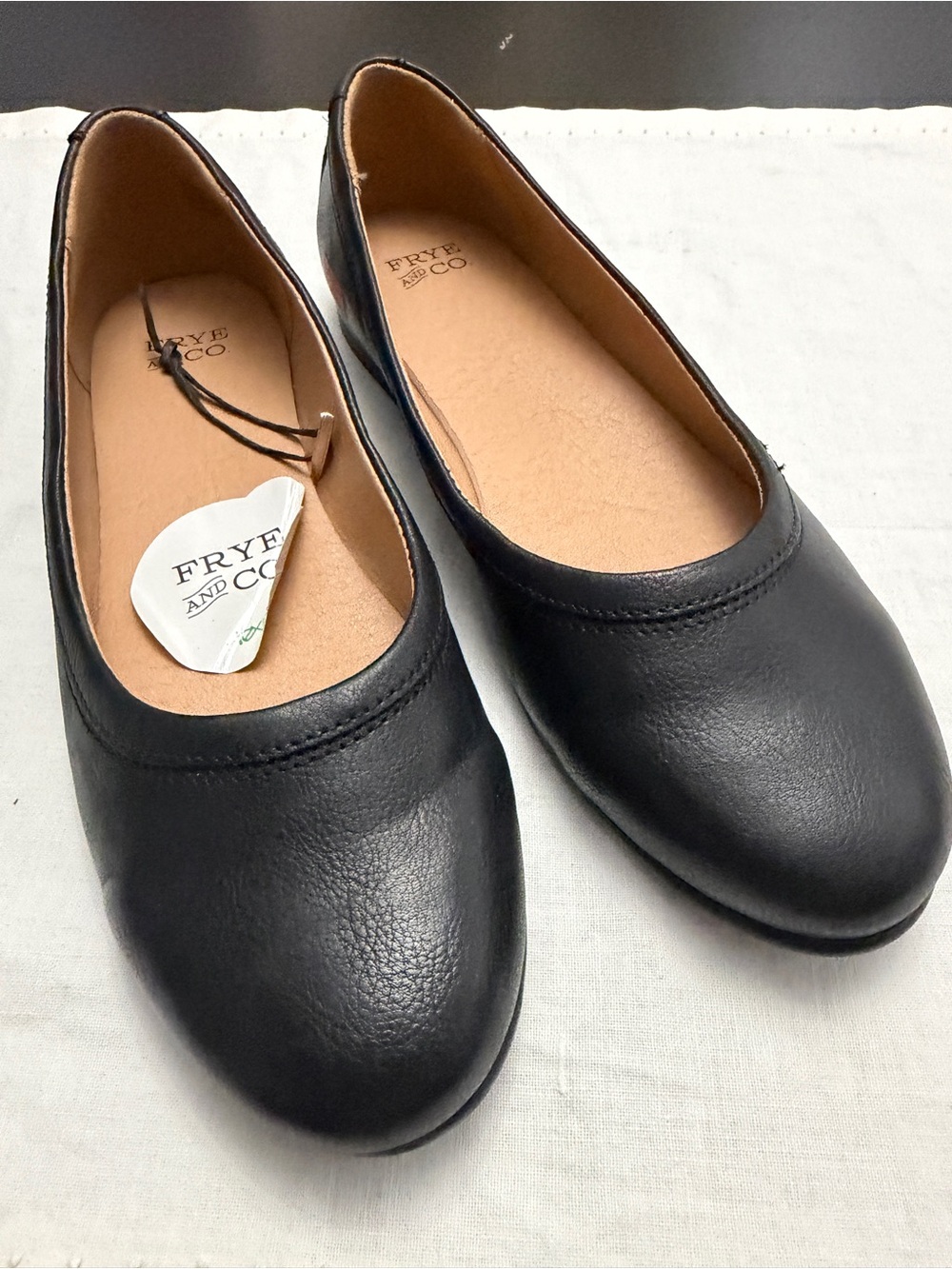 FRYE Women's Black Leather Ballet Flats Sz 7